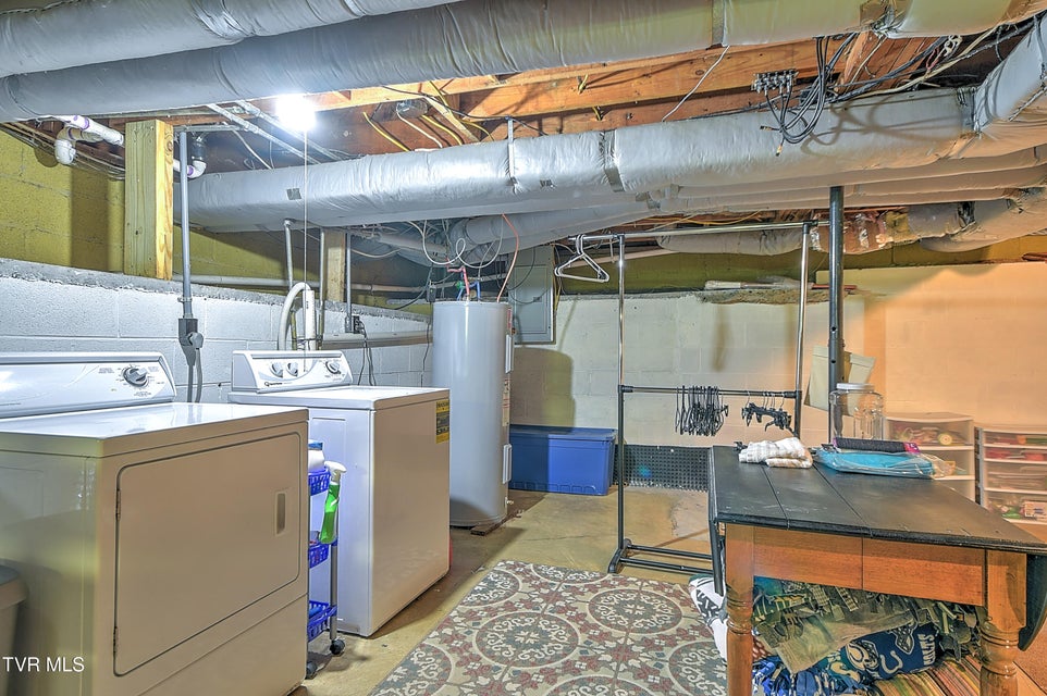 Photo #35: 521 Galloway Street