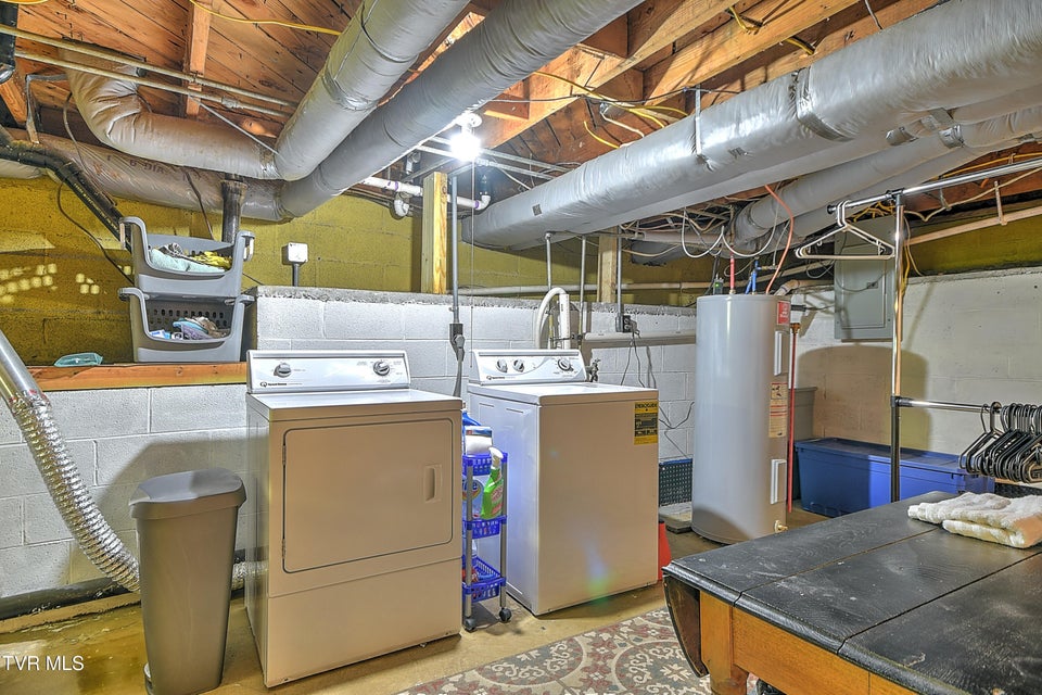 Photo #36: 521 Galloway Street