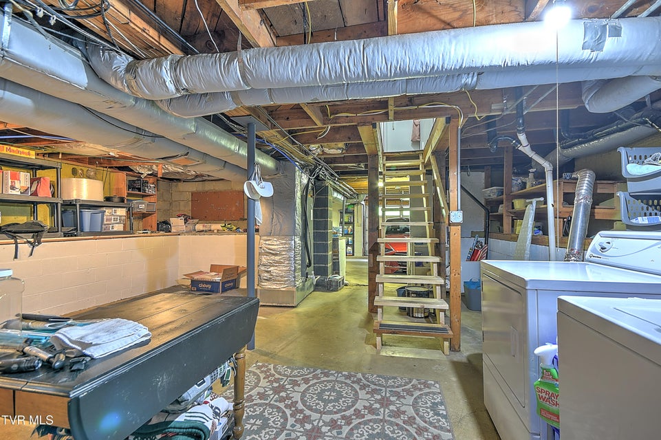 Photo #39: 521 Galloway Street