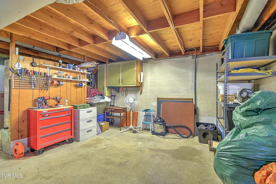 Photo #41: 521 Galloway Street