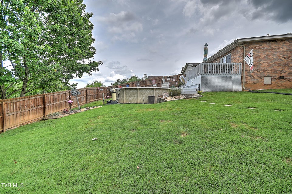 Photo #51: 521 Galloway Street