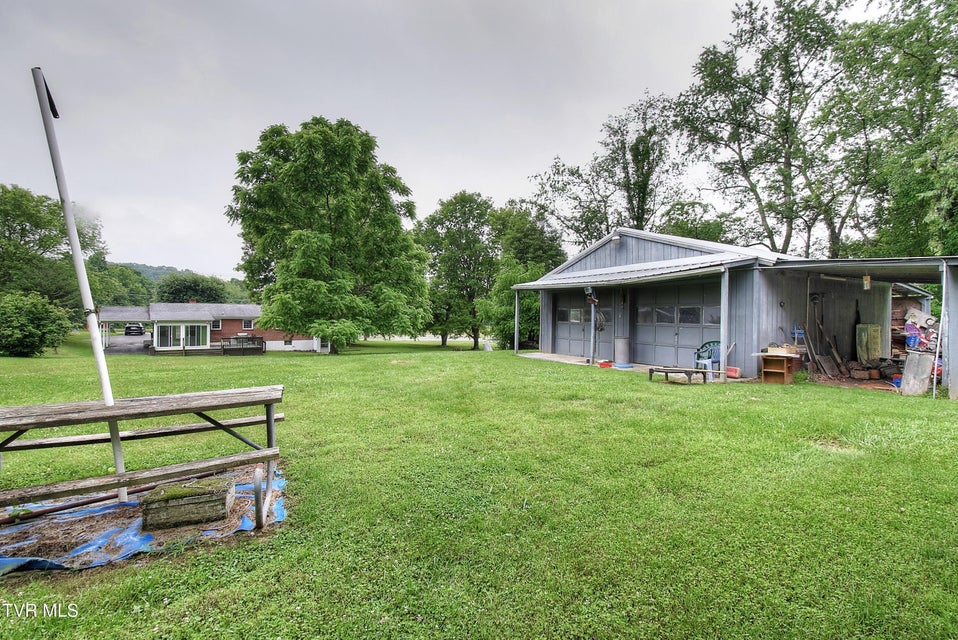 Photo #44: 512 Old Airport Road