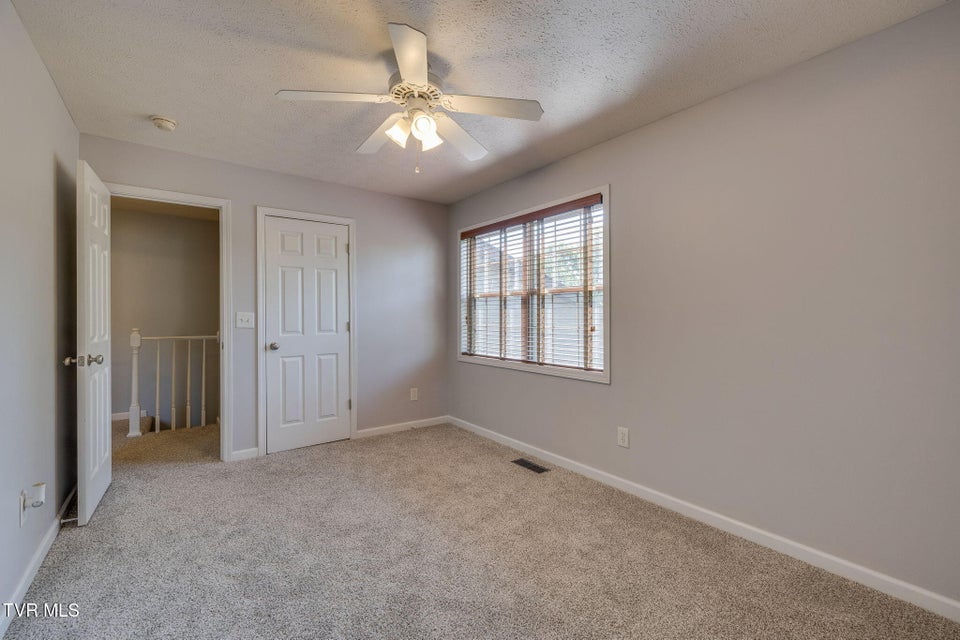 Photo #14: 506 Pilgrim Court