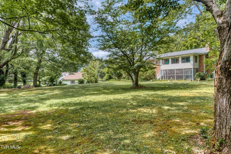 Photo #5: 137 Maxwell Drive