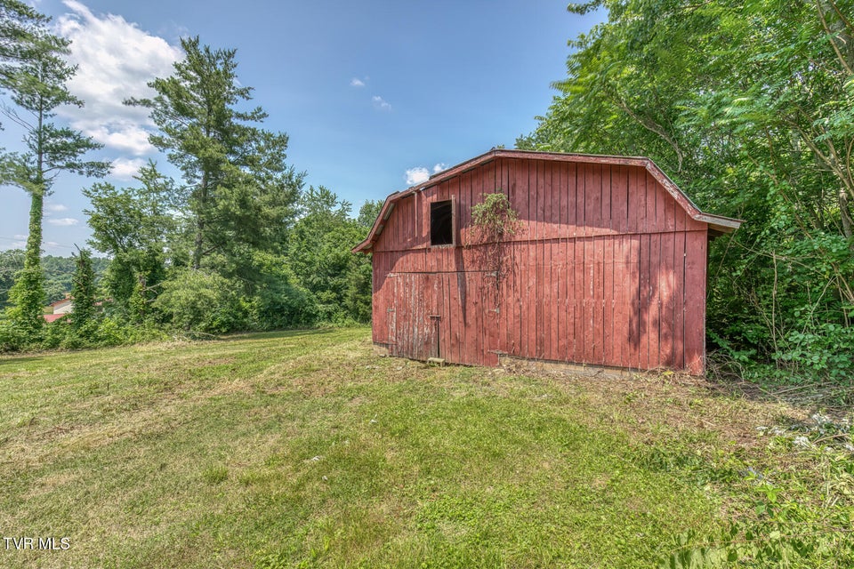 Photo #10: 963 Church Road