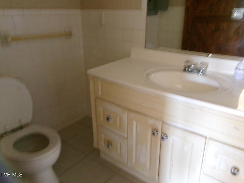 Photo #15: 903 Charlem Court