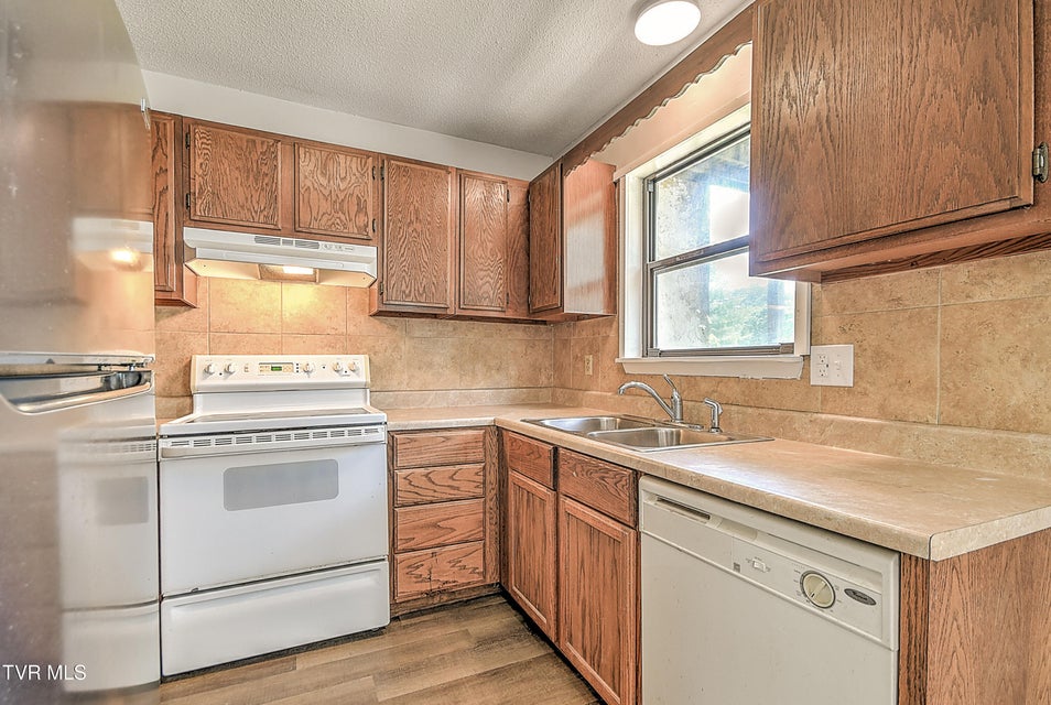 Photo #11: 103 Northwinds Drive Drive
