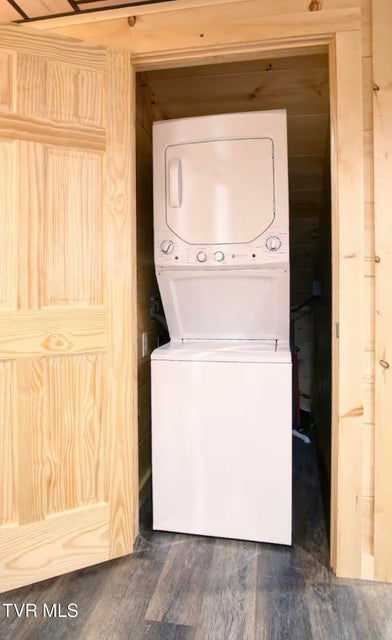 Photo #28: 817 String Run Way 