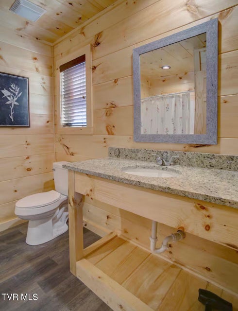 Photo #32: 817 String Run Way 