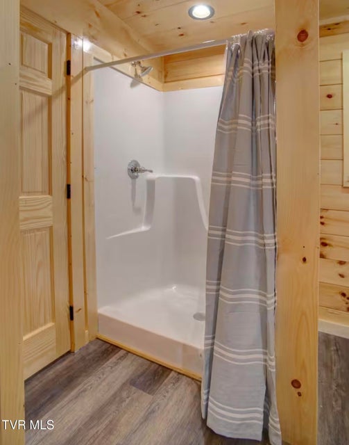 Photo #33: 817 String Run Way 