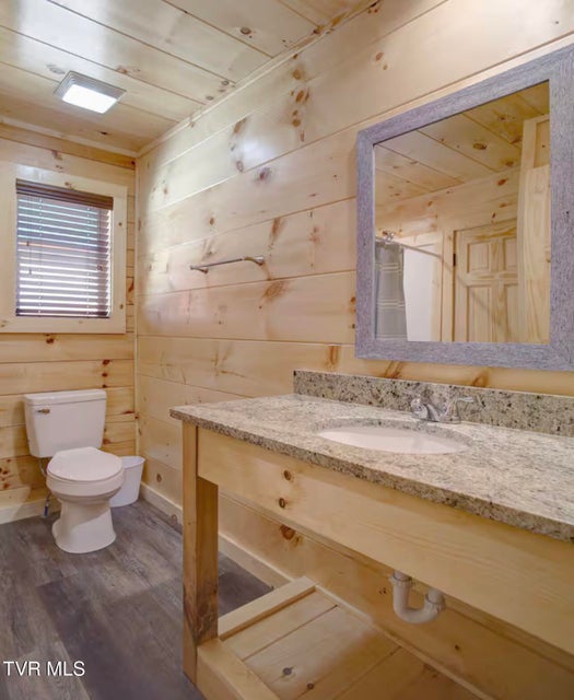 Photo #34: 817 String Run Way 