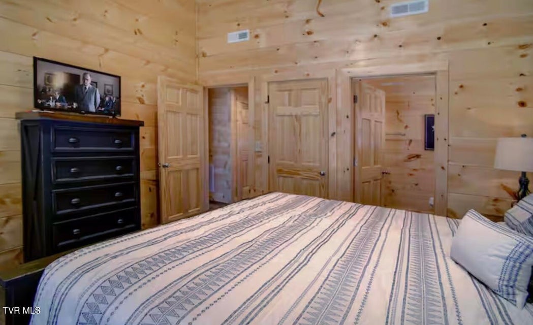 Photo #21: 817 String Run Way 