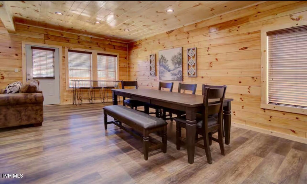 Photo #10: 817 String Run Way 