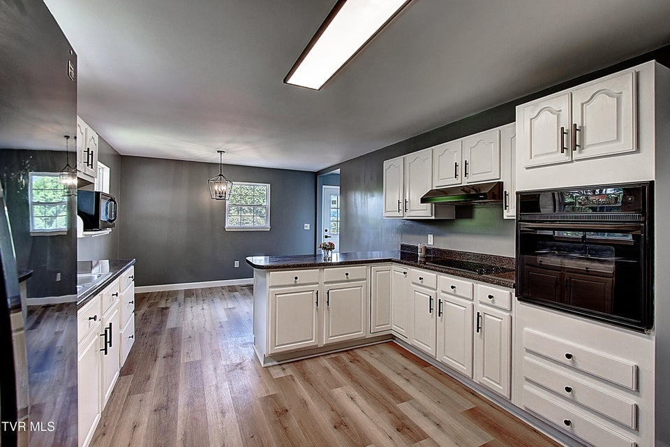 Photo #18: 102 Spring Hill Drive