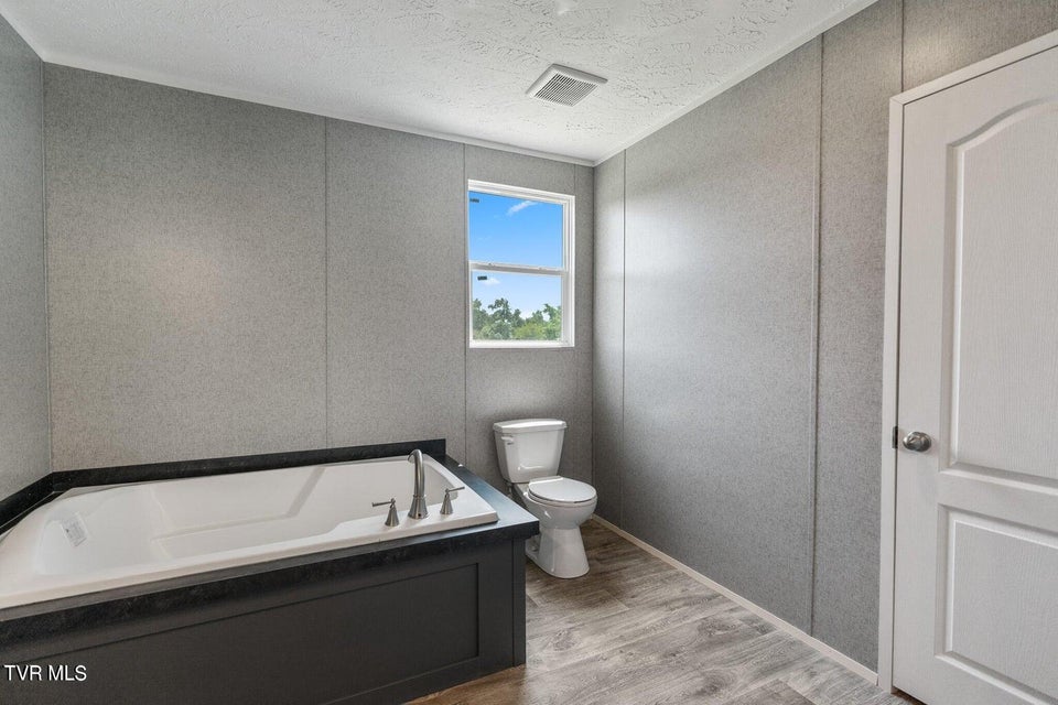 Photo #13: 635 Kinser Park Lane