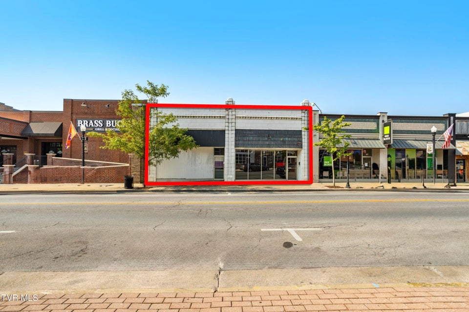 Photo #4: 718 State Street