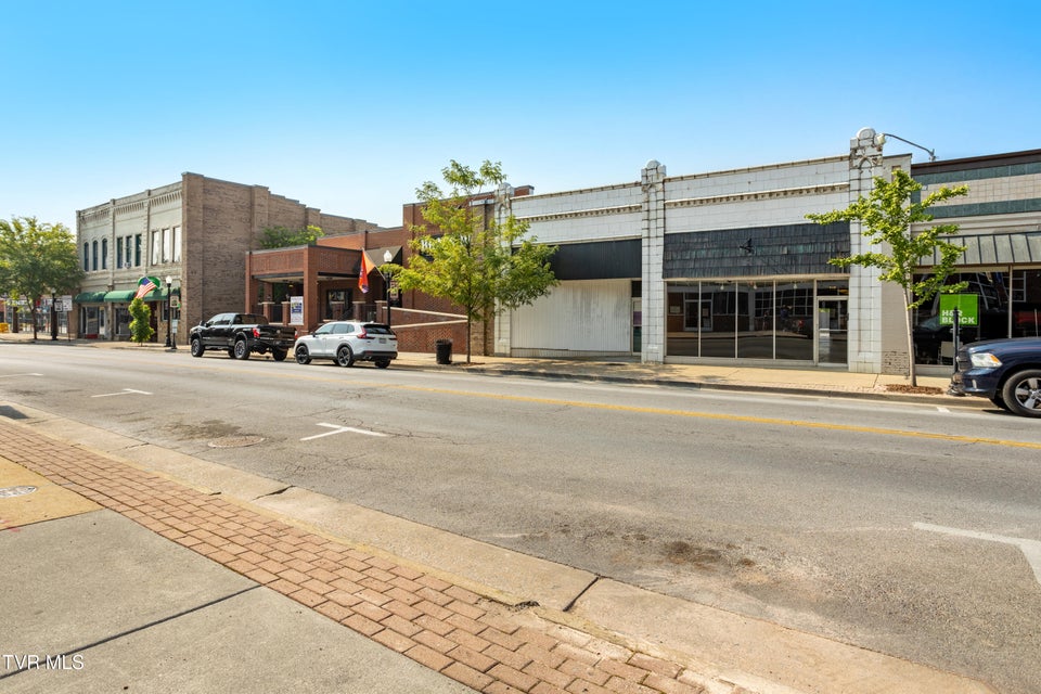 Photo #5: 718 State Street