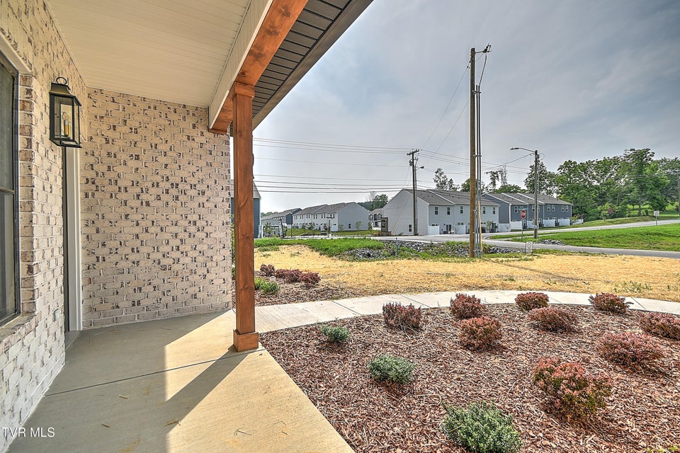 Photo #7: 104 Thomson Mdw Lane