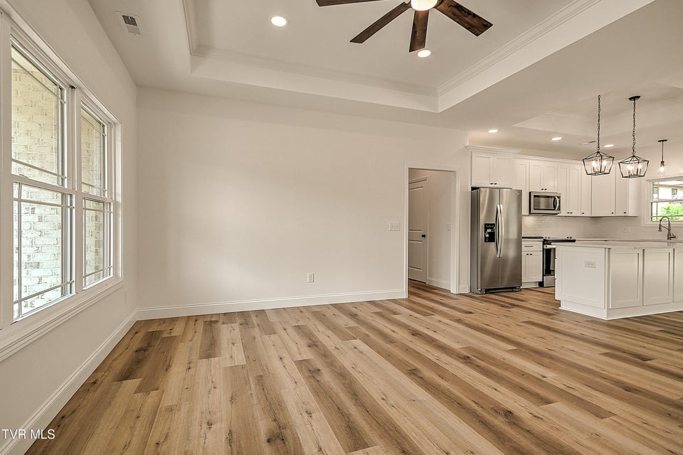 Photo #10: 104 Thomson Mdw Lane