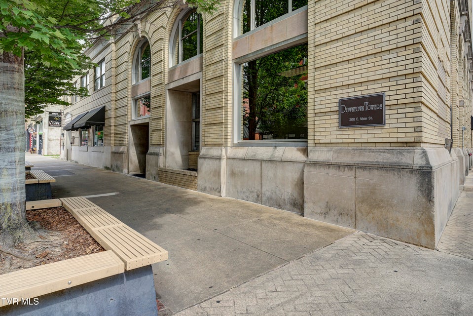 Photo #3: 200 Main Street