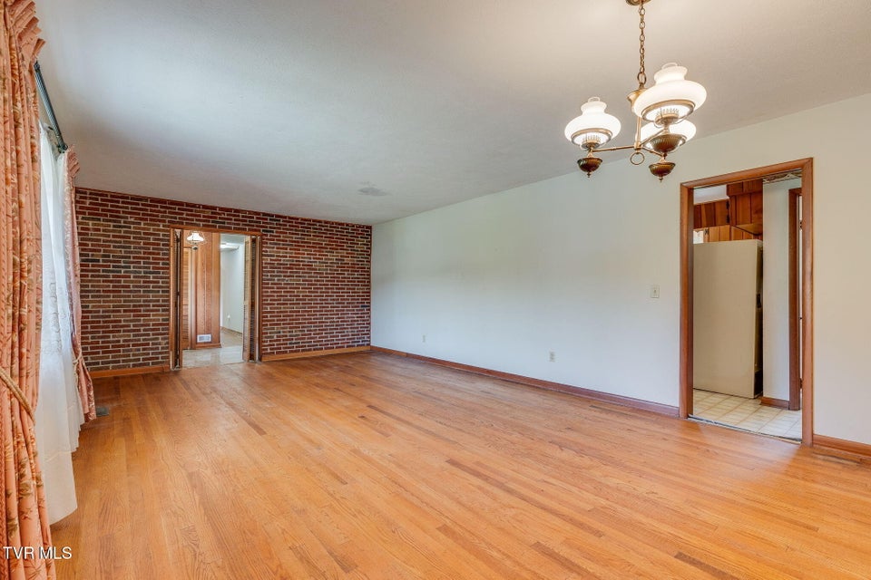 Photo #9: 204 Shady Brook Drive