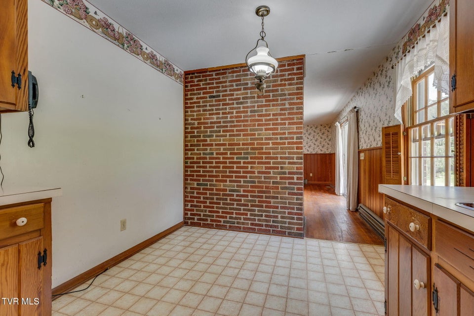 Photo #15: 204 Shady Brook Drive
