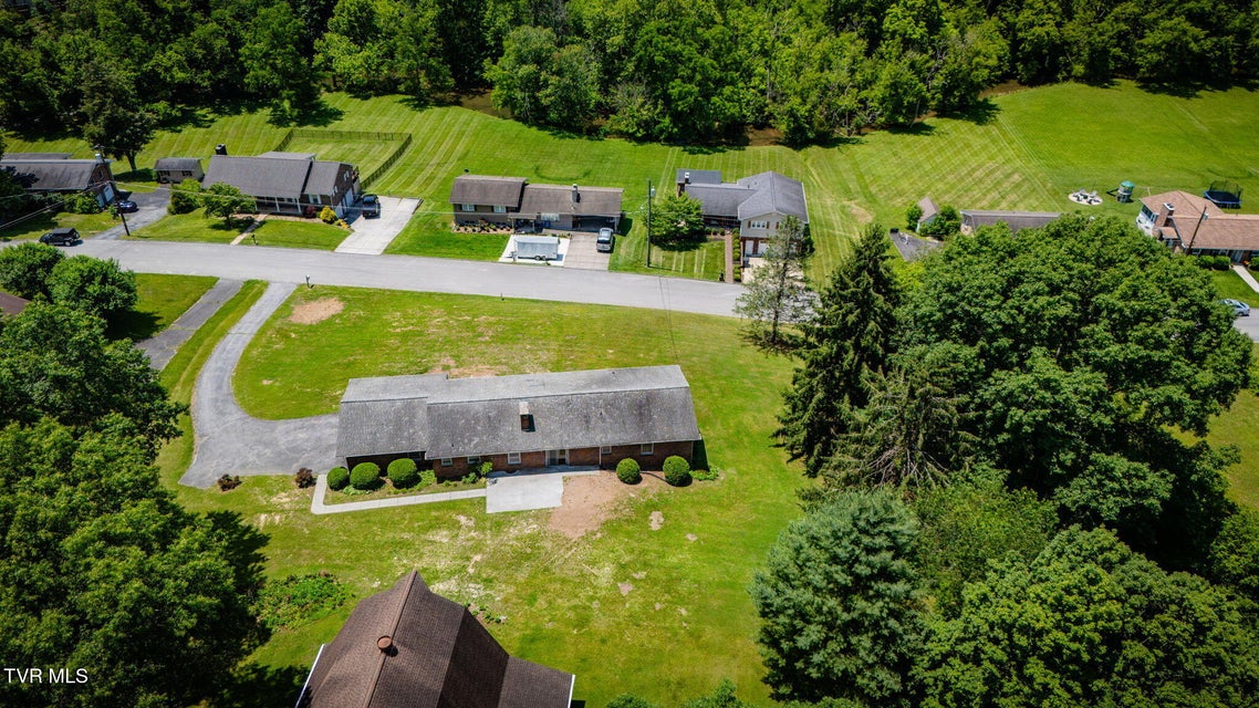Photo #36: 204 Shady Brook Drive
