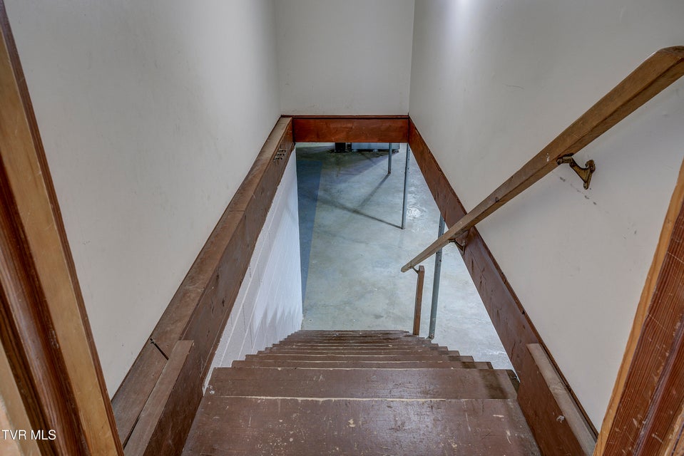 Photo #31: 216 Nelson Avenue