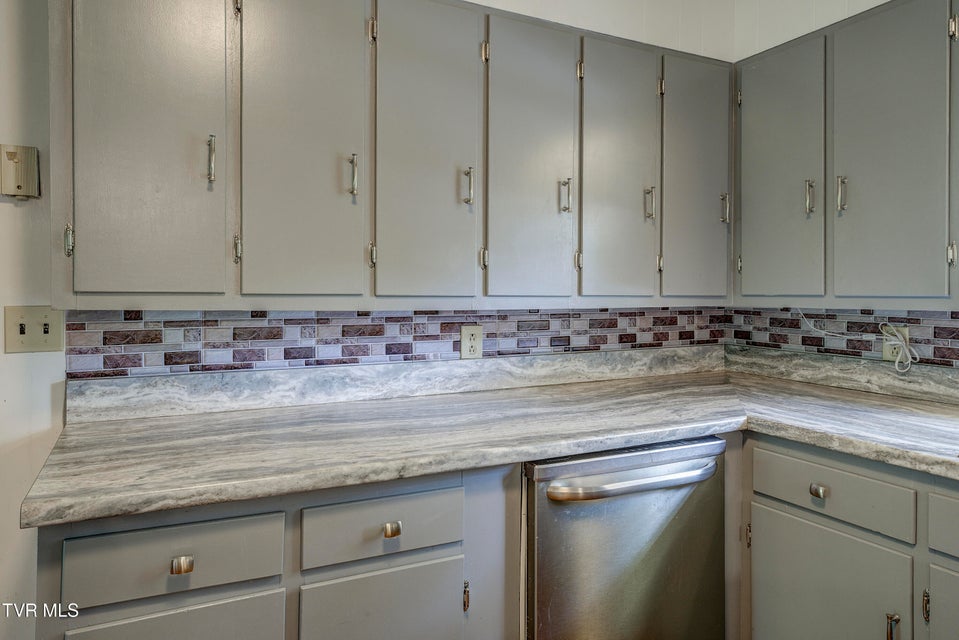 Photo #3: 216 Nelson Avenue