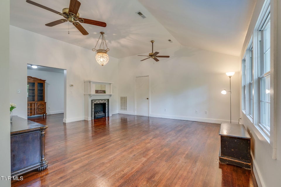 Photo #4: 3025 Shipley Street