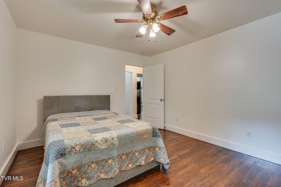 Photo #23: 3025 Shipley Street