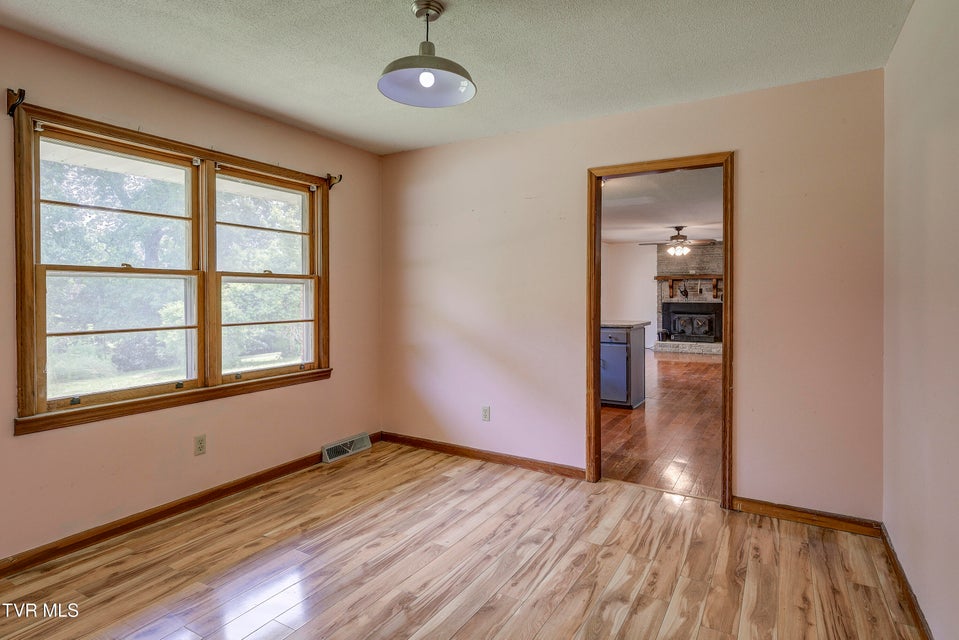 Photo #8: 216 Nelson Avenue