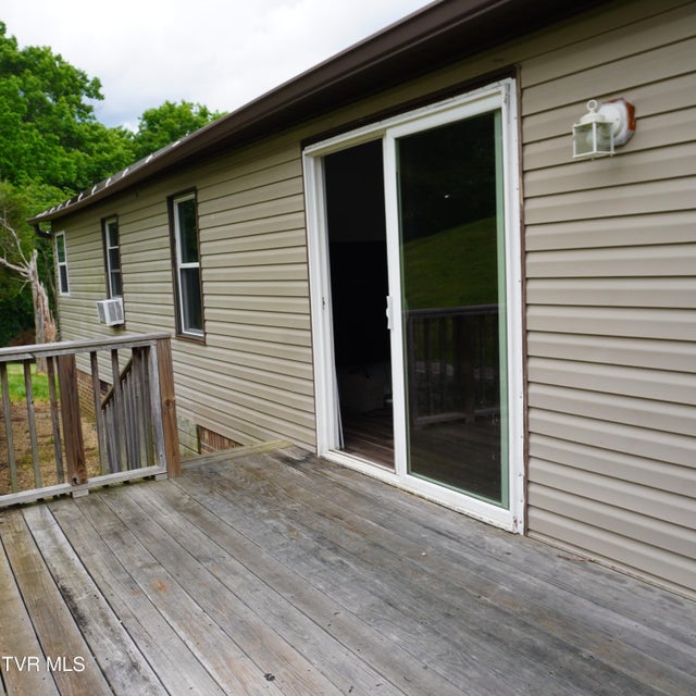 Photo #2: 206 Hialeah Drive