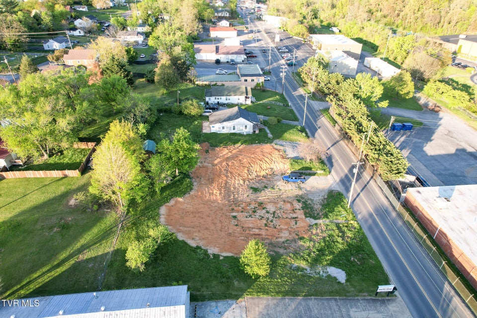 Photo #8: 315 Bernard Avenue