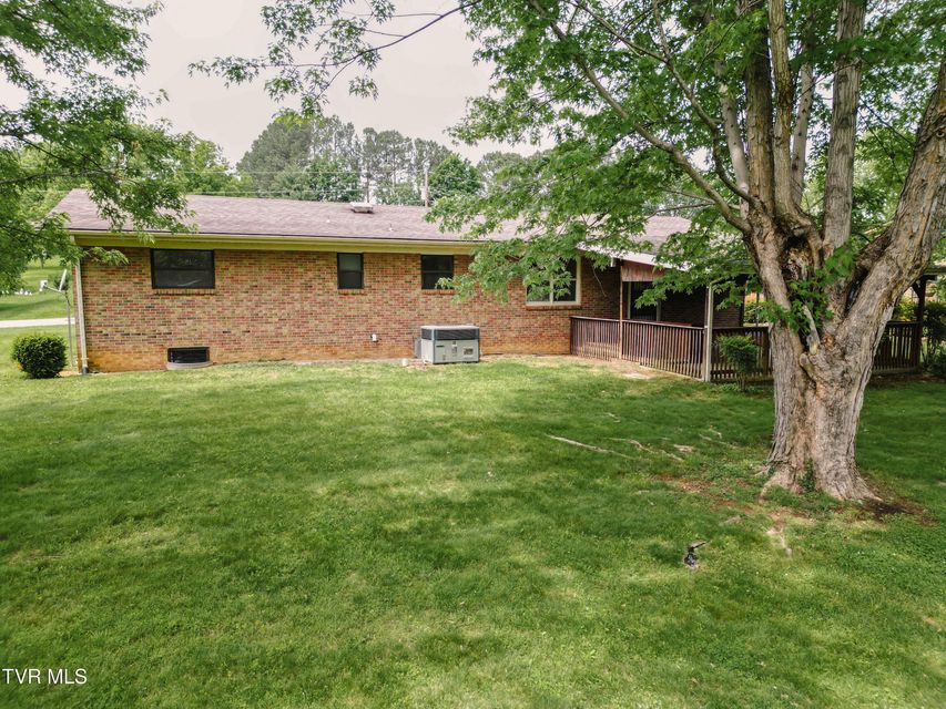 Photo #7: 110 Royce Street