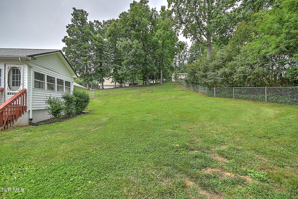 Photo #33: 152 Nicole Drive