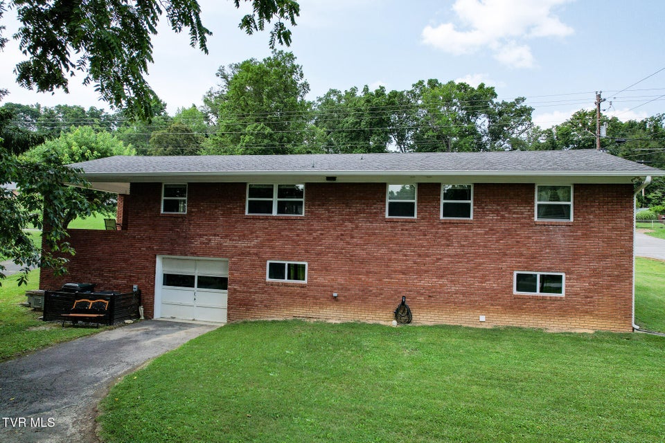 Photo #31: 1908 Old Tusculum Road