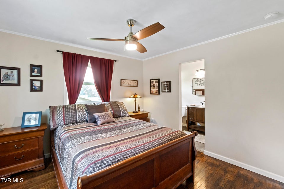 Photo #14: 1908 Old Tusculum Road