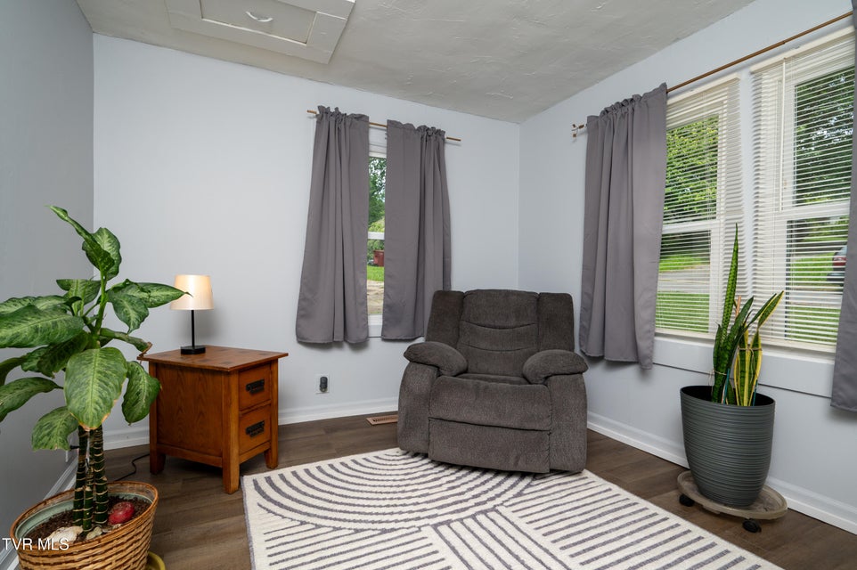 Photo #9: 1015 Montgomery Street