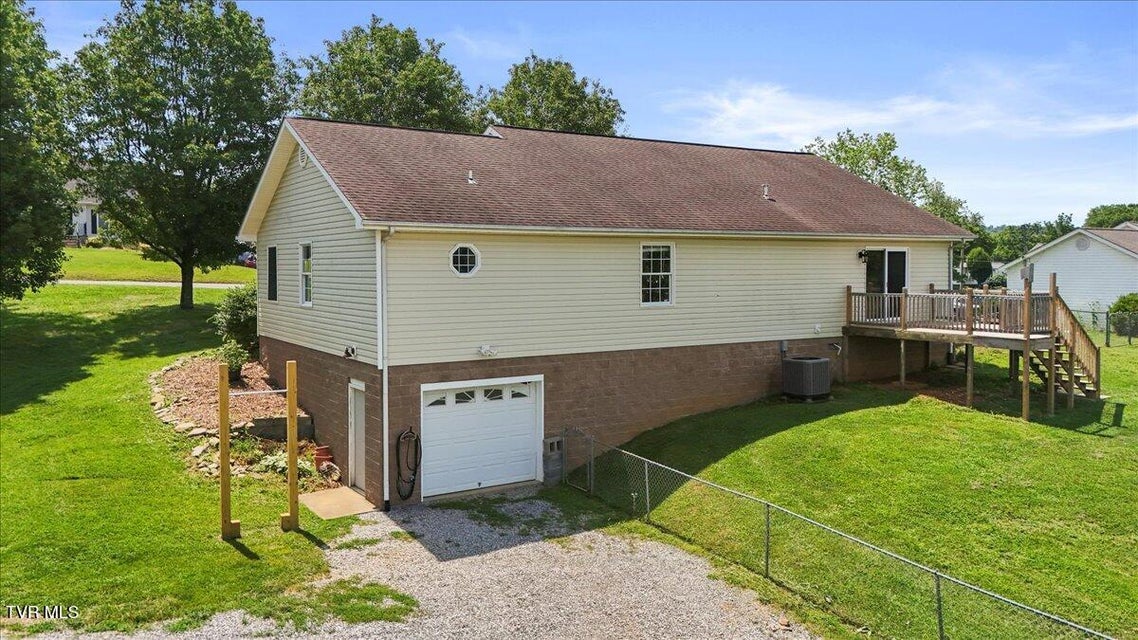 Photo #2: 292 Leesburg Road