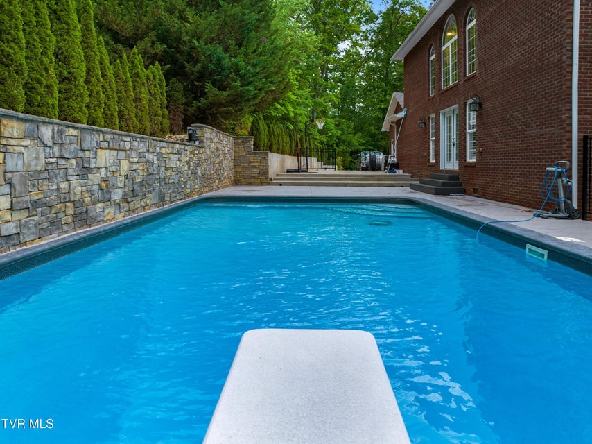 Photo #4: 512 Shea Court