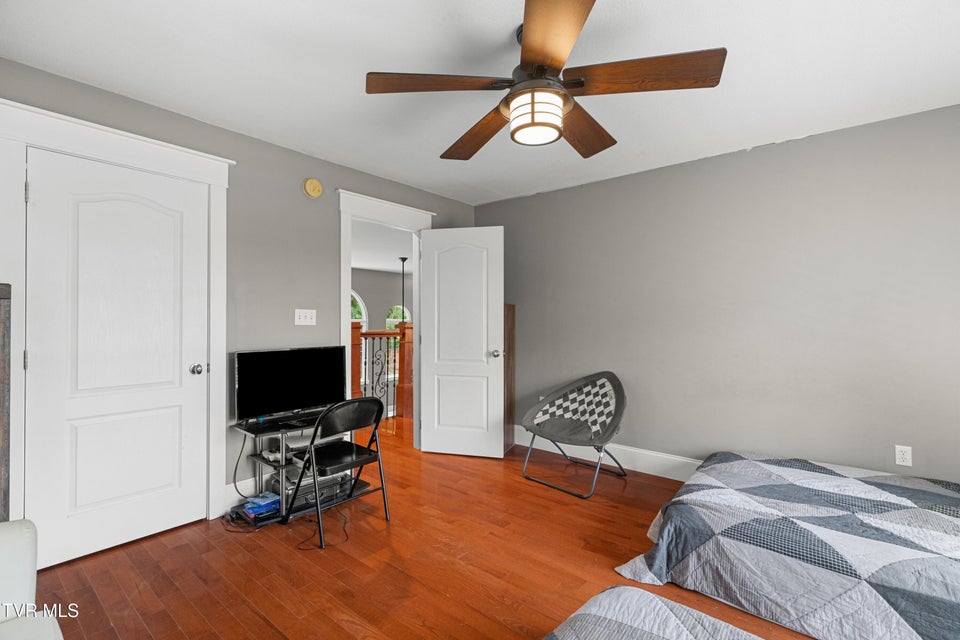 Photo #31: 512 Shea Court