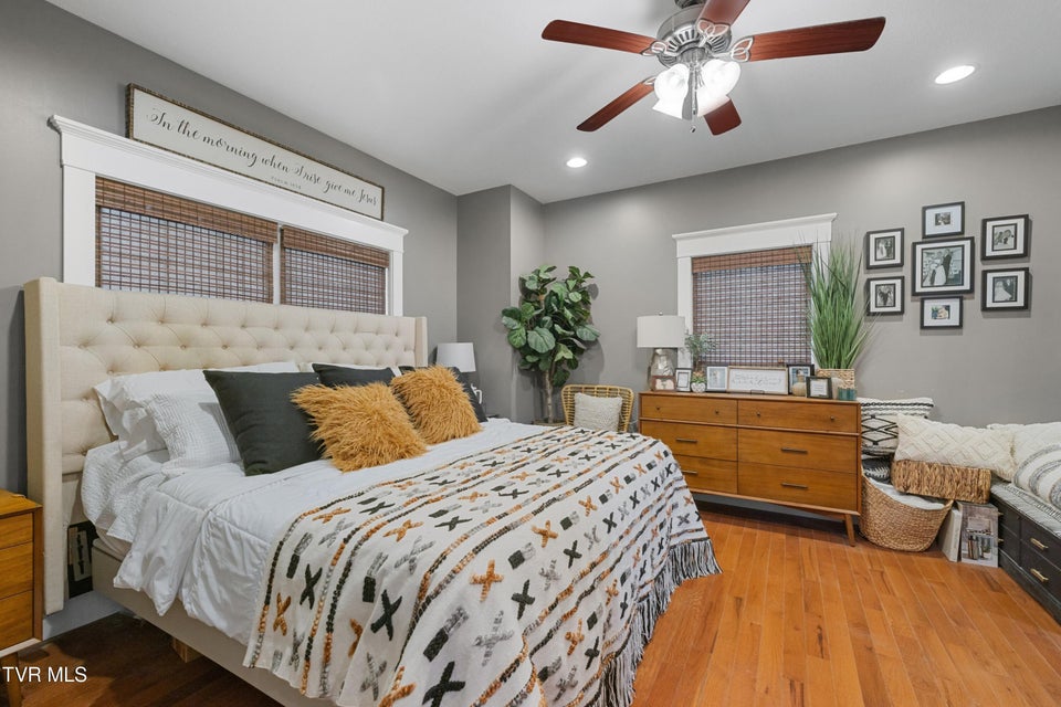 Photo #21: 512 Shea Court