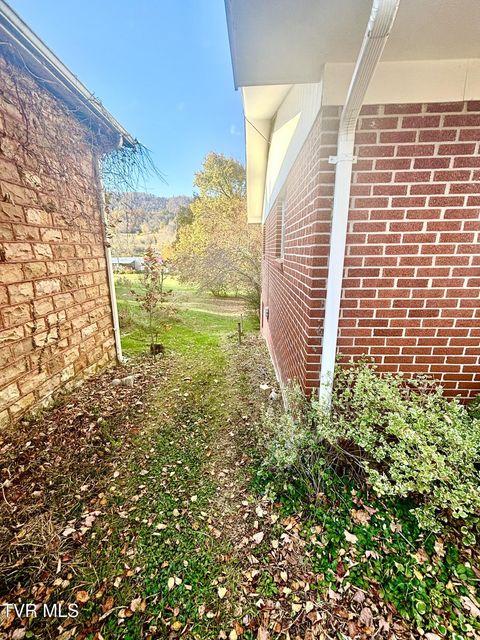 Photo #7: 6361 Dr Thomas Walker Road