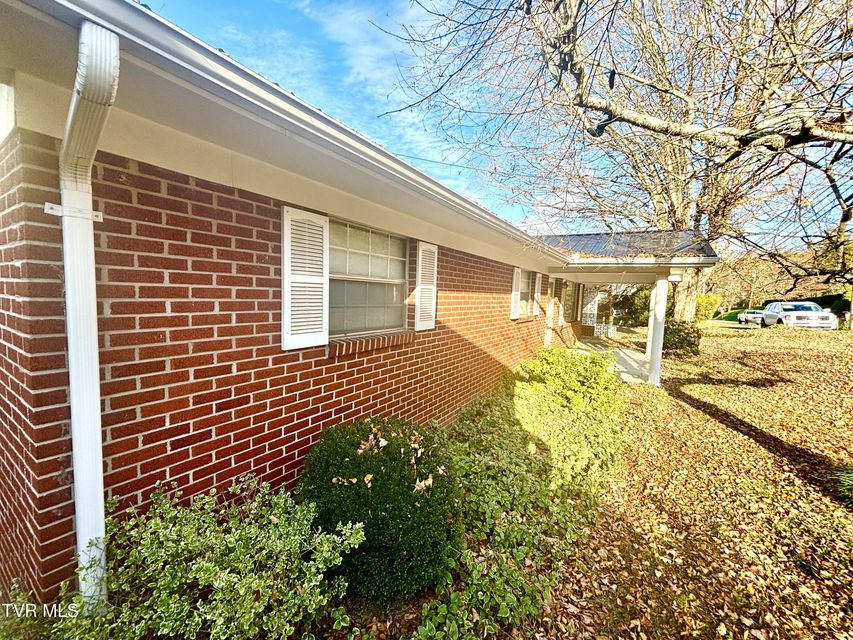 Photo #9: 6361 Dr Thomas Walker Road