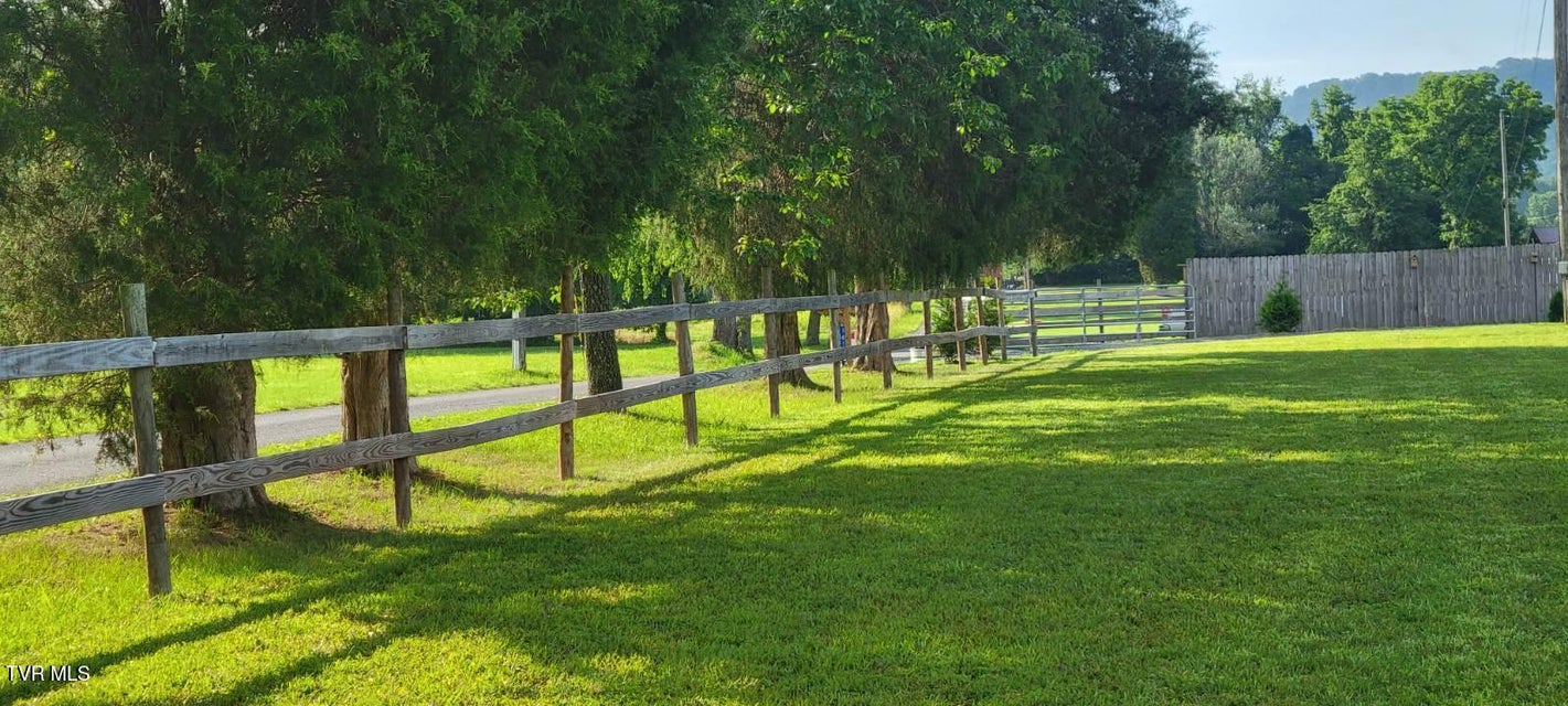 Photo #35: 1615 Christian Bend Road