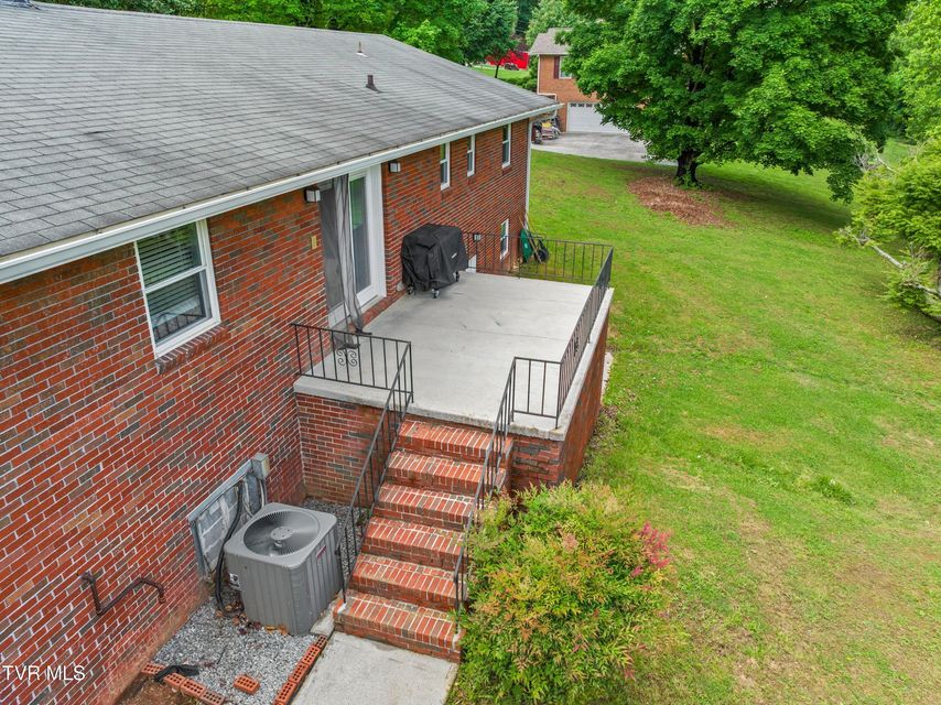 Photo #43: 506 Gaye Drive