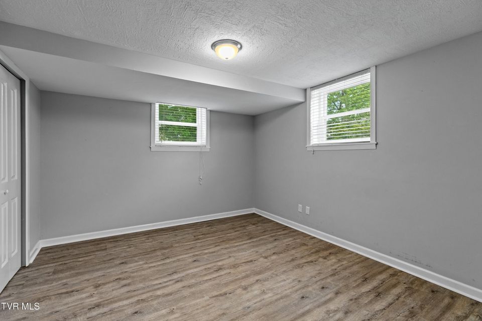 Photo #31: 506 Gaye Drive