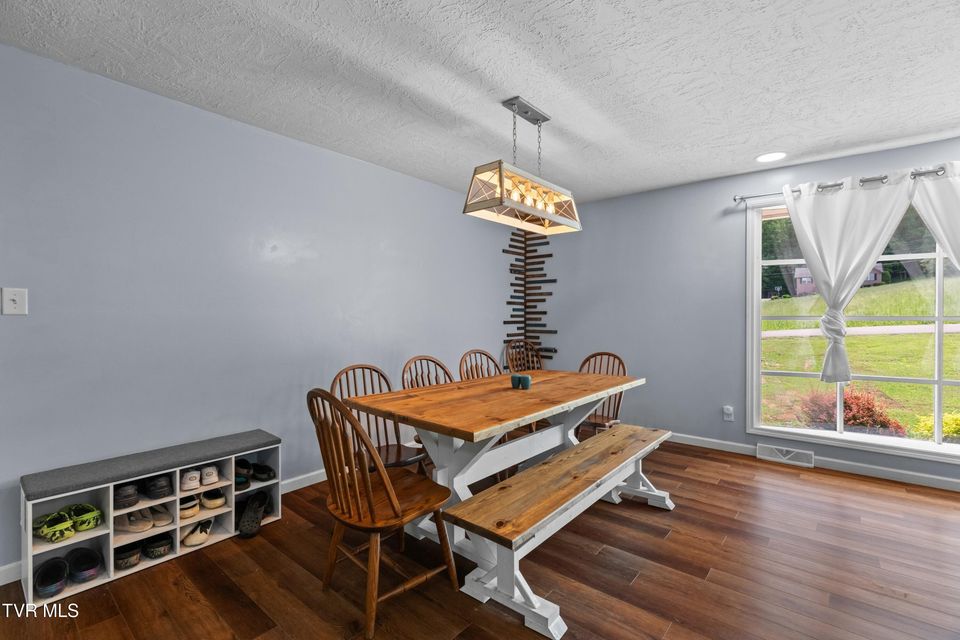 Photo #8: 506 Gaye Drive