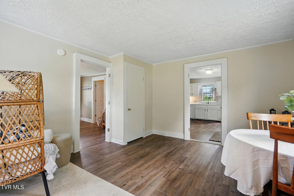 Photo #12: 325 Kaywood Avenue